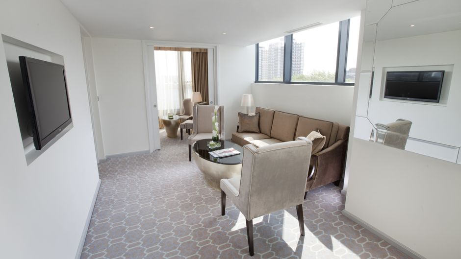 Dorsett Shepherds Bush, London Suite