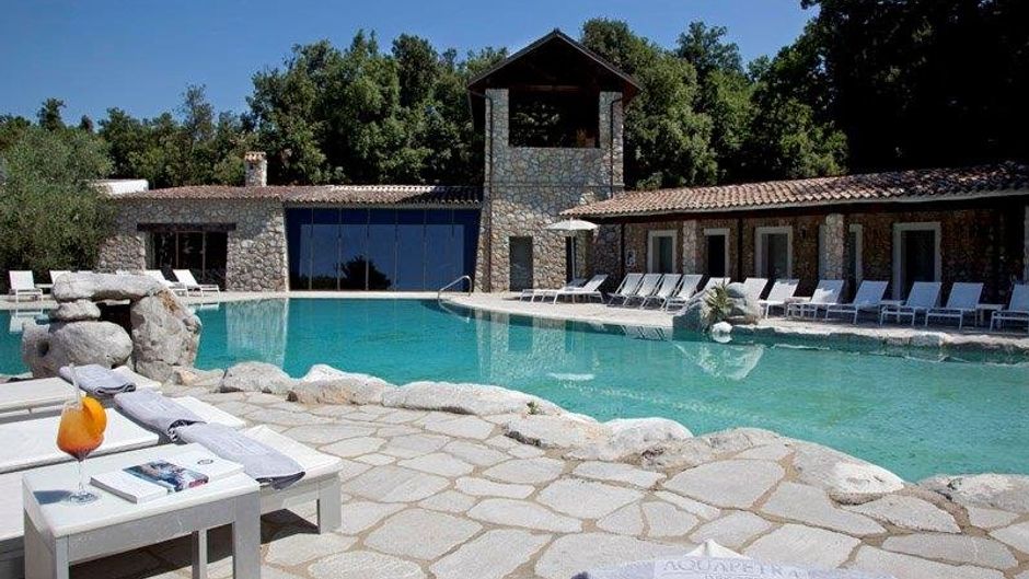 Aquapetra Resort & Spa Exterior