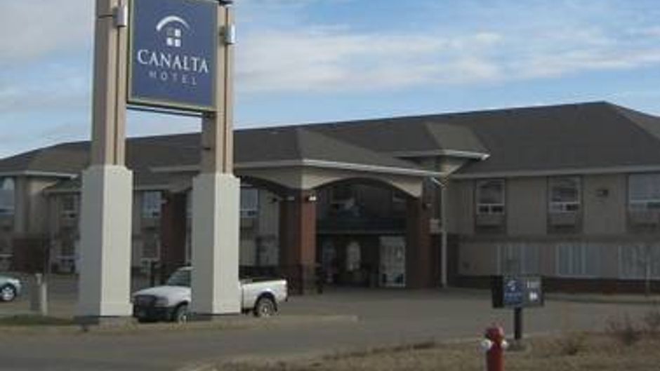 Canalta Hotel Provost Exterior