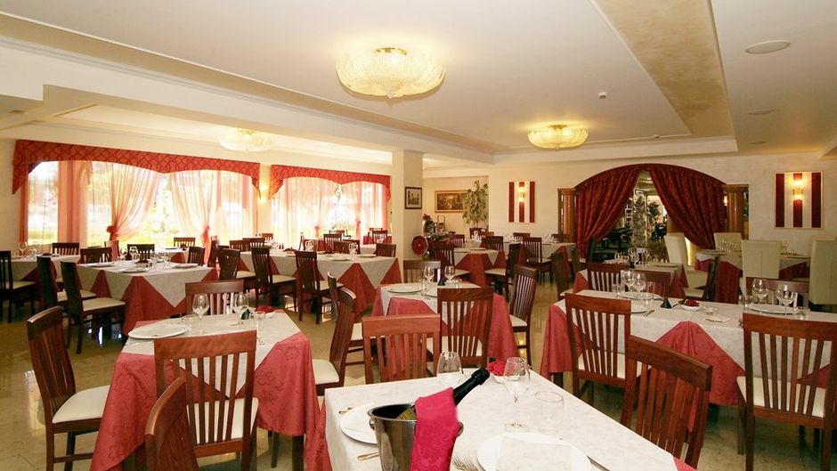 Fashion Hotel Restaurant