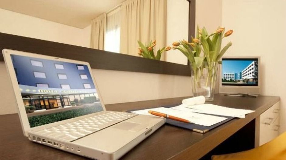 Castelli Hotel Room