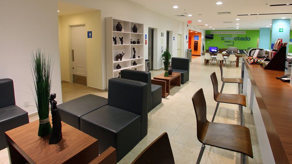 One Salina Cruz Lobby