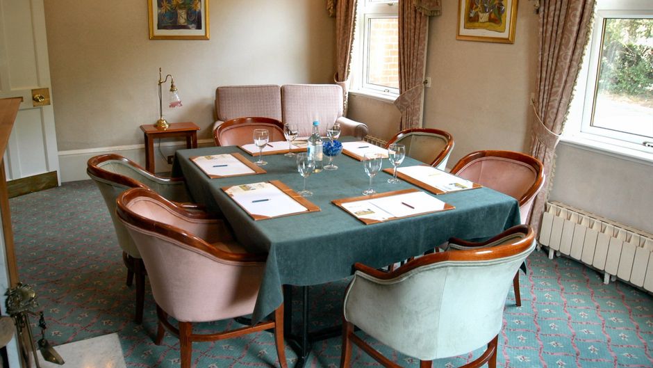Duxford Lodge Hotel Meeting