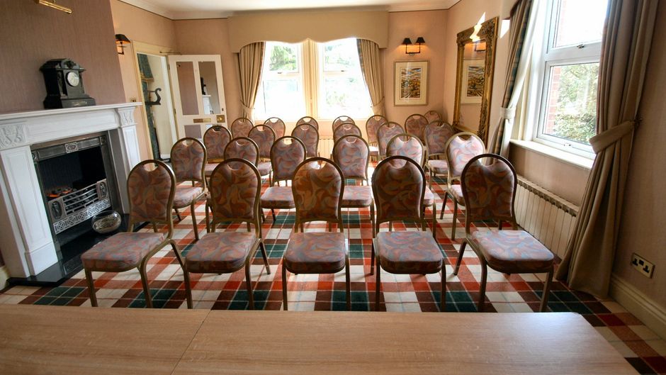 Duxford Lodge Hotel Meeting