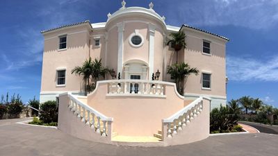 Ocean West Boutique Hotel