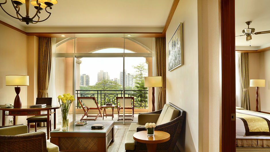 Hillview Dongguan Golf Resort Suite