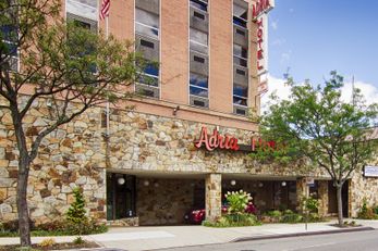 Adria Hotel & Conference Center