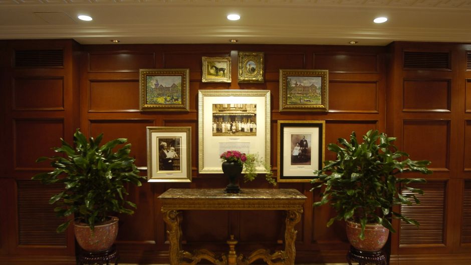 Hengshan Moller Villa Hotel Lobby