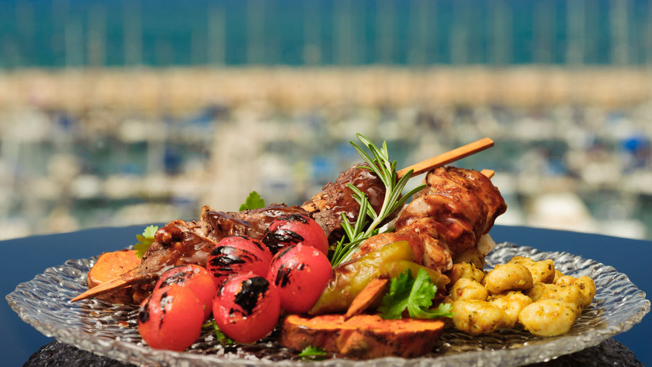 Marina Hotel Restaurant