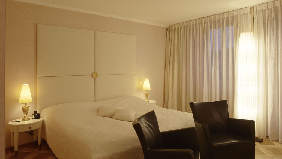 Hotel des Balances Room