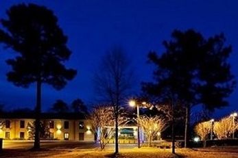 Moncks Corner Inn