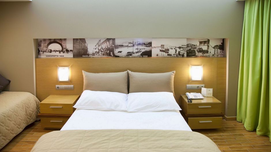 Astoria Capsis Room