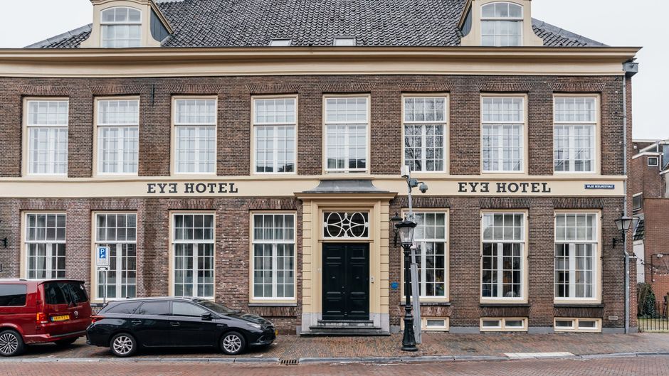 Eye Hotel Exterior