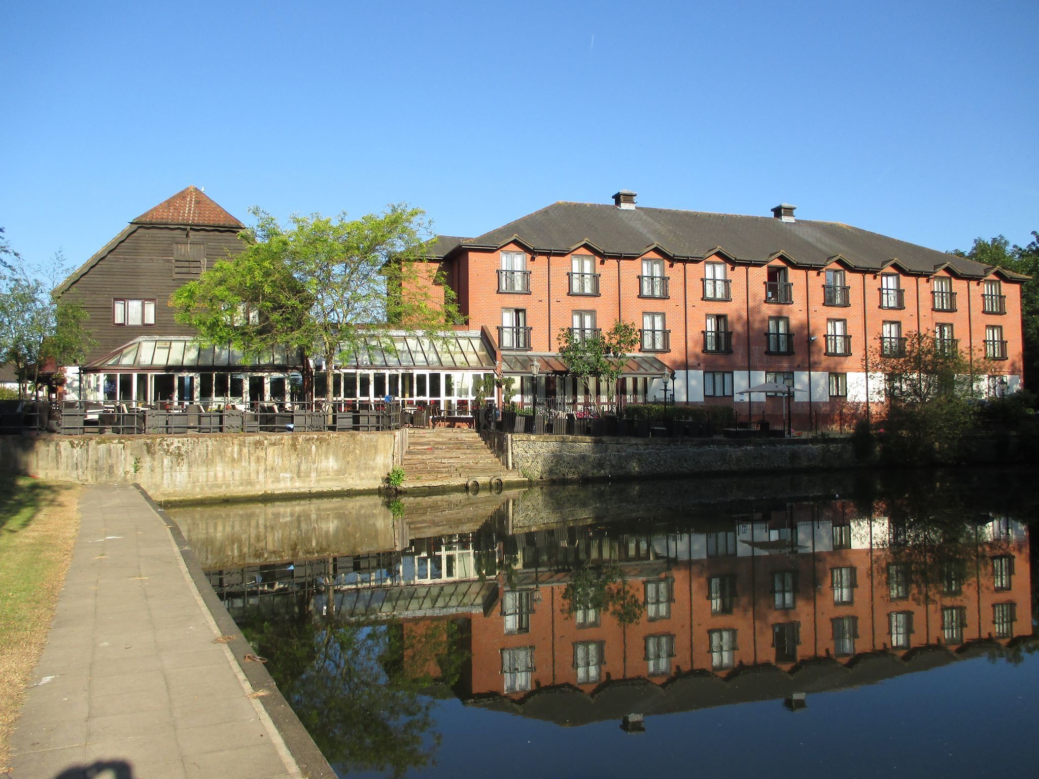 The Bridge Hotel First Class Chertsey England Hotels GDS