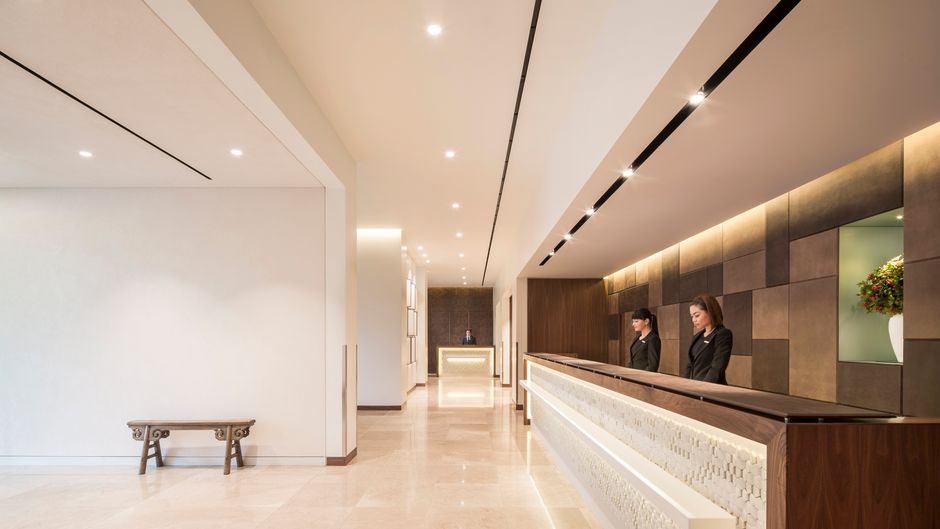 COMO Metropolitan London Lobby