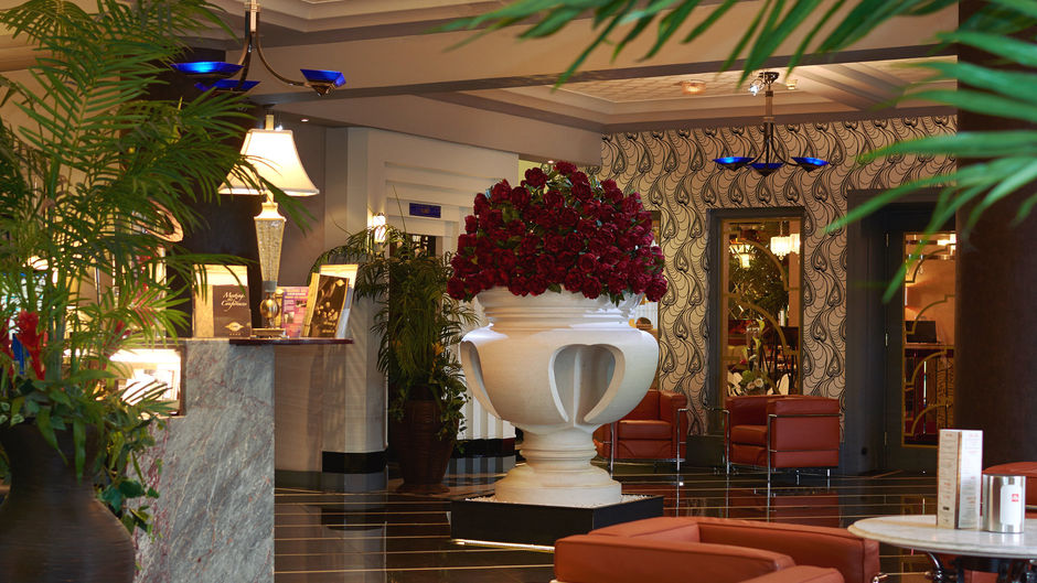 Earl of Doncaster Hotel Lobby