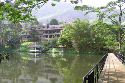 Hunas Falls Hotel