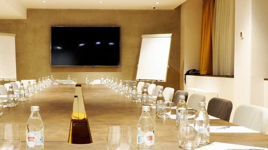 Envoy Hotel Meeting