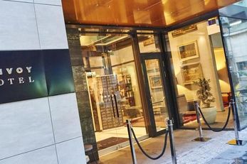 Envoy Hotel