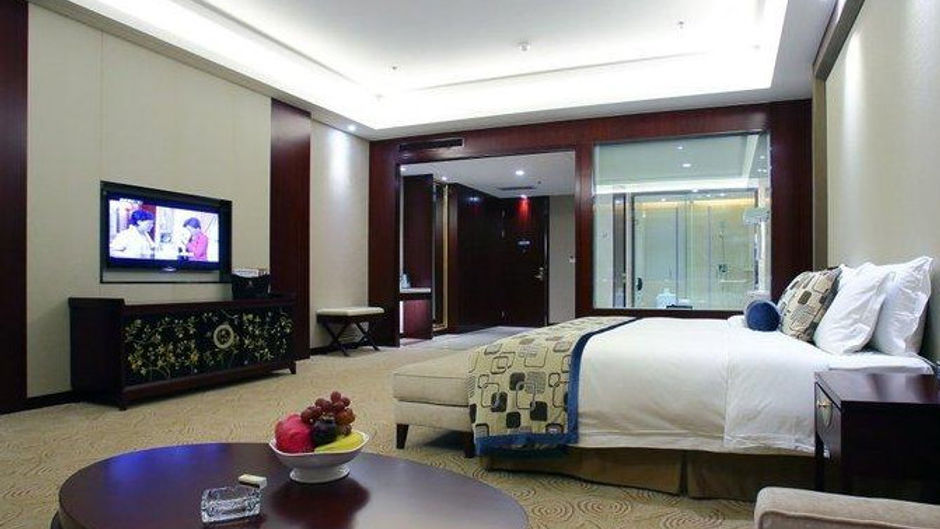 Blue Horizon Intl Hotel Yihe Room