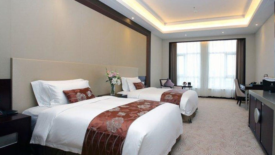 Blue Horizon Intl Hotel Yihe Room