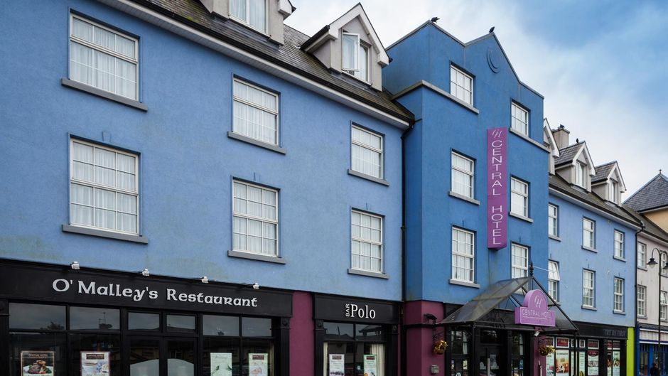 Central Hotel Tullamore Exterior