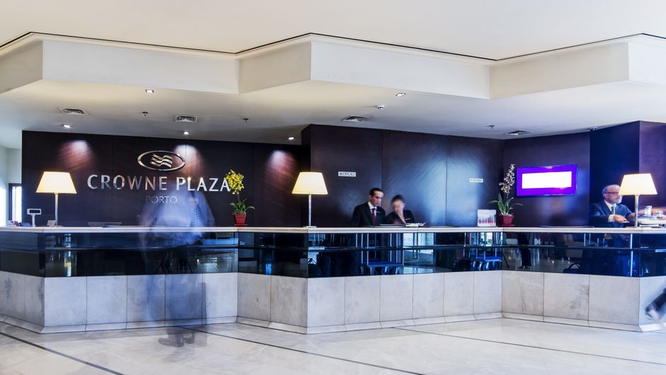 Crowne Plaza Porto Lobby