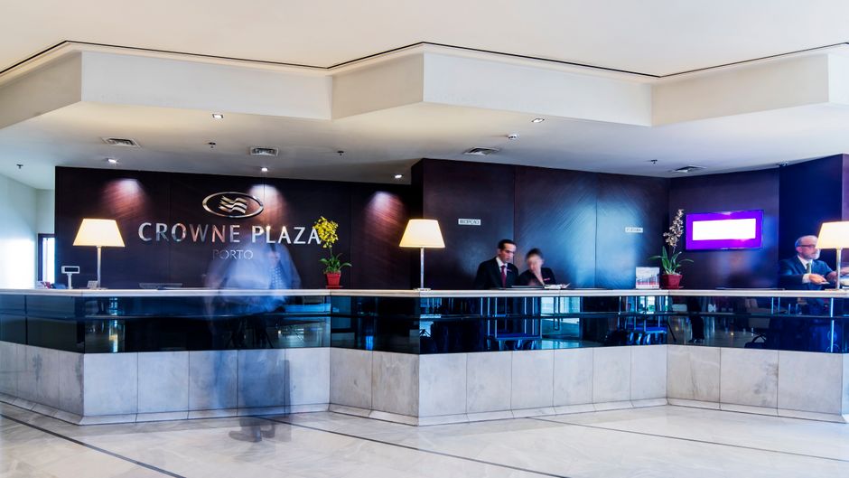 Crowne Plaza Porto Lobby