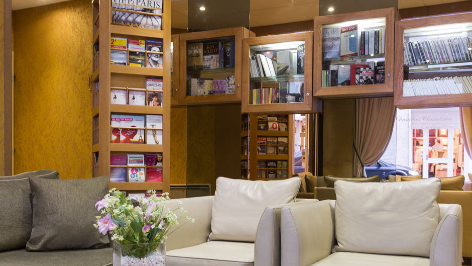 Fertel Etoile Hotel Lobby