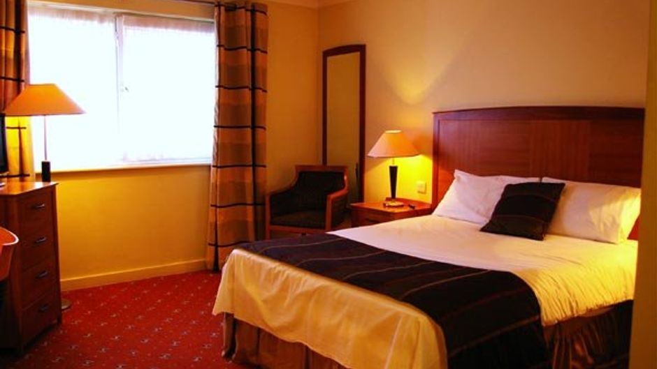 Red Lion Hotel Room
