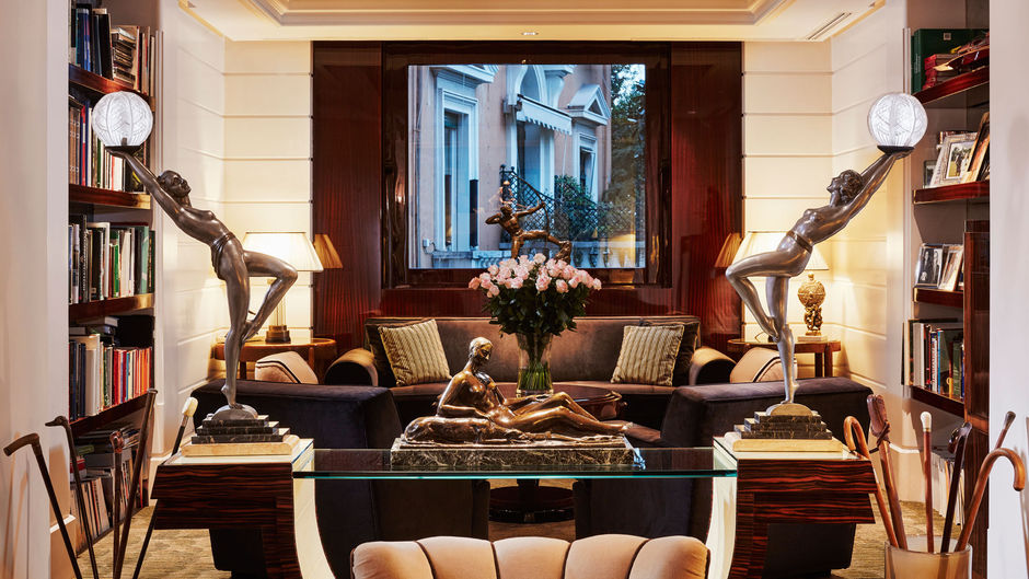 Lord Byron Hotel Lobby