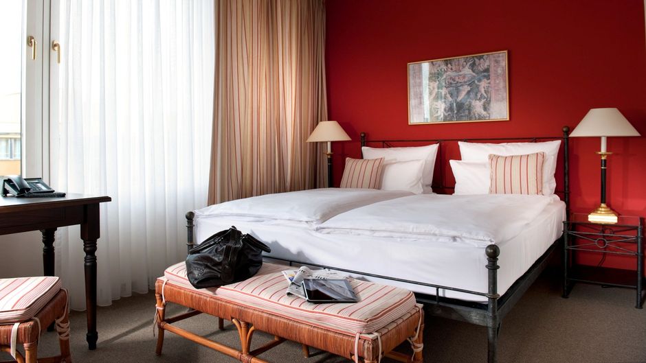 Hotel Elbflorenz Dresden Room
