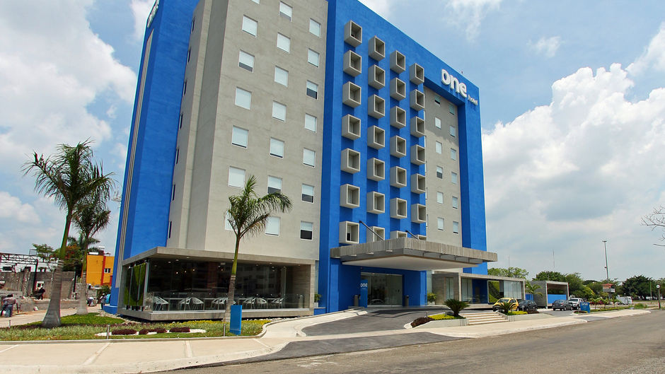 One Villahermosa 2000 Exterior