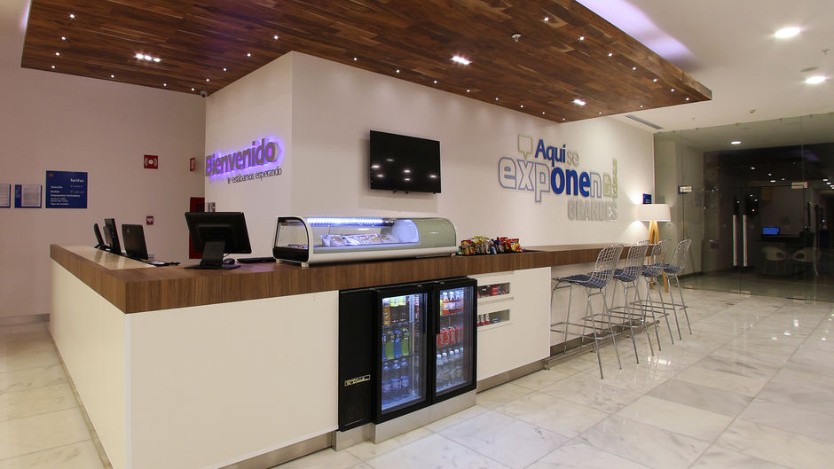 One Villahermosa 2000 Lobby