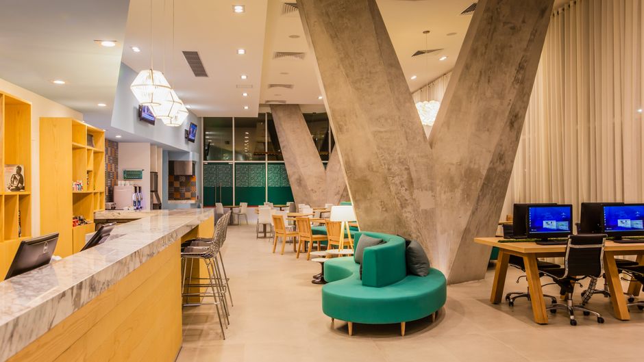 Fiesta Inn Loft Ciudad del Carmen Lobby