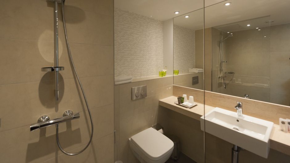 Holiday Inn Frankfurt Airport Room