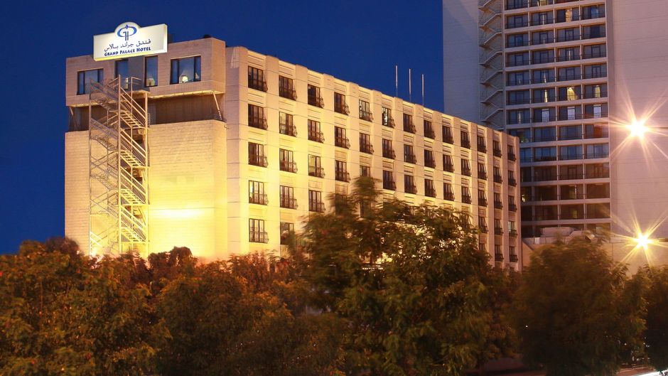 Grand Palace Hotel Exterior