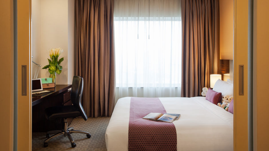 Somerset Hoa Binh Room