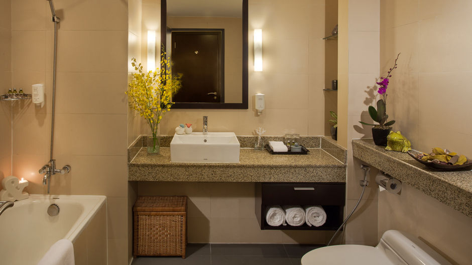 Somerset Hoa Binh Room