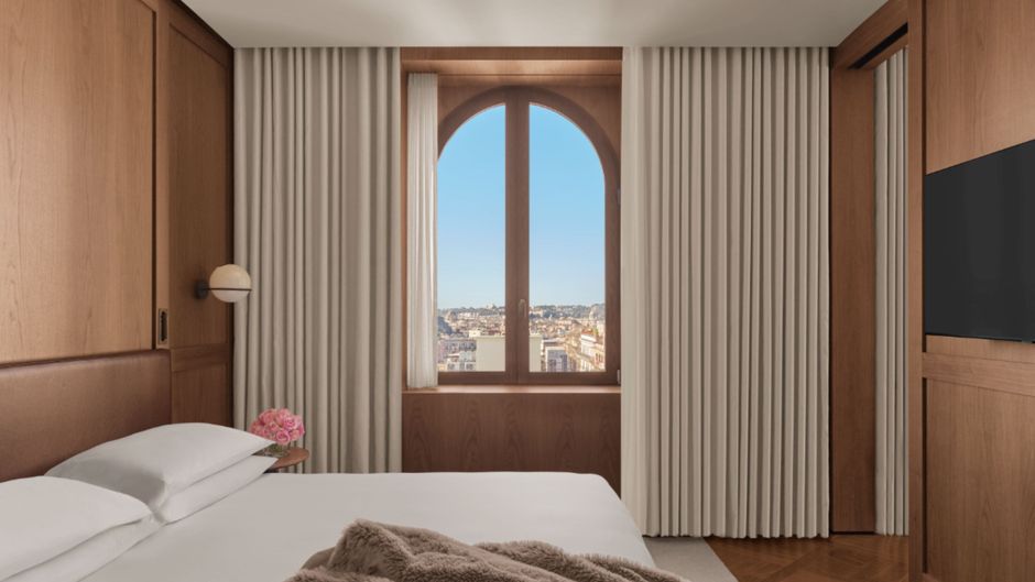 The Rome Edition Room
