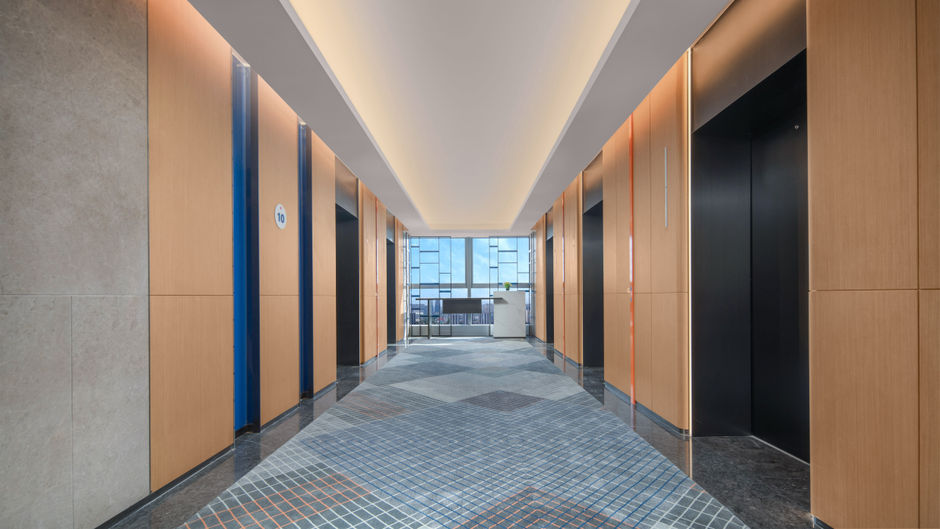 Holiday Inn Exp Jiangbei Wonhall Lobby