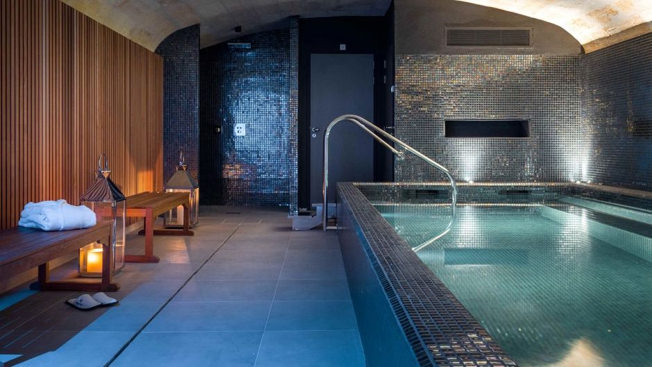 Villas Foch Pool