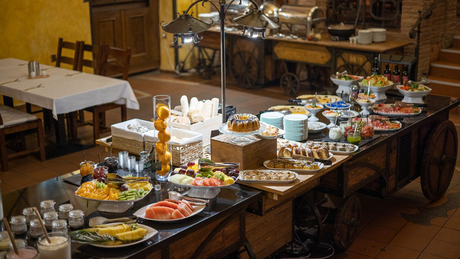 Pytloun Old Armoury Hotel Prague Restaurant