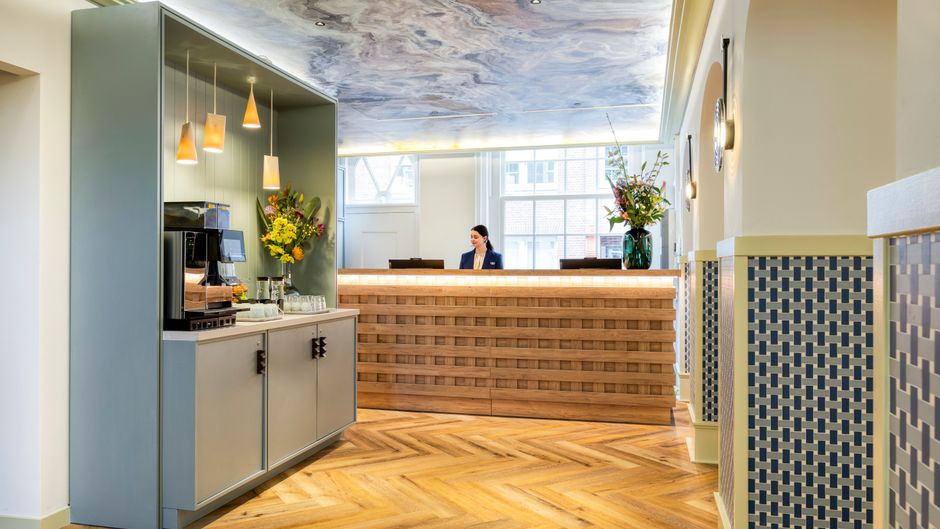 Citadines Canal Amsterdam Lobby