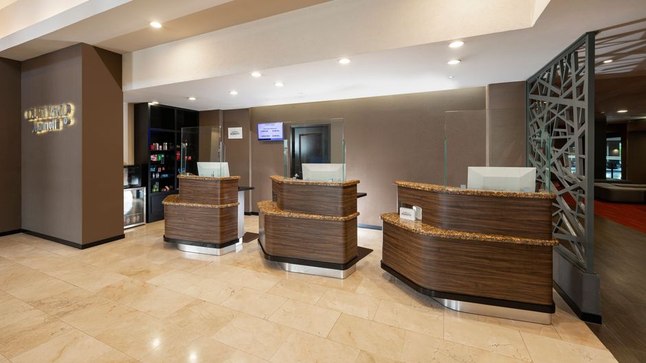 Courtyard by Marriottt San Luis Potosi Lobby