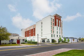 Staybridge Suites-Auburndale