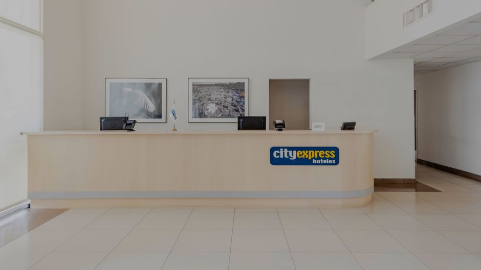 City Express by Marriott Minatitlan Lobby