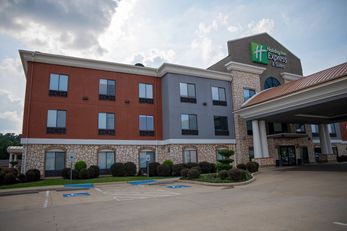 Holiday Inn Express Hotel & Suites