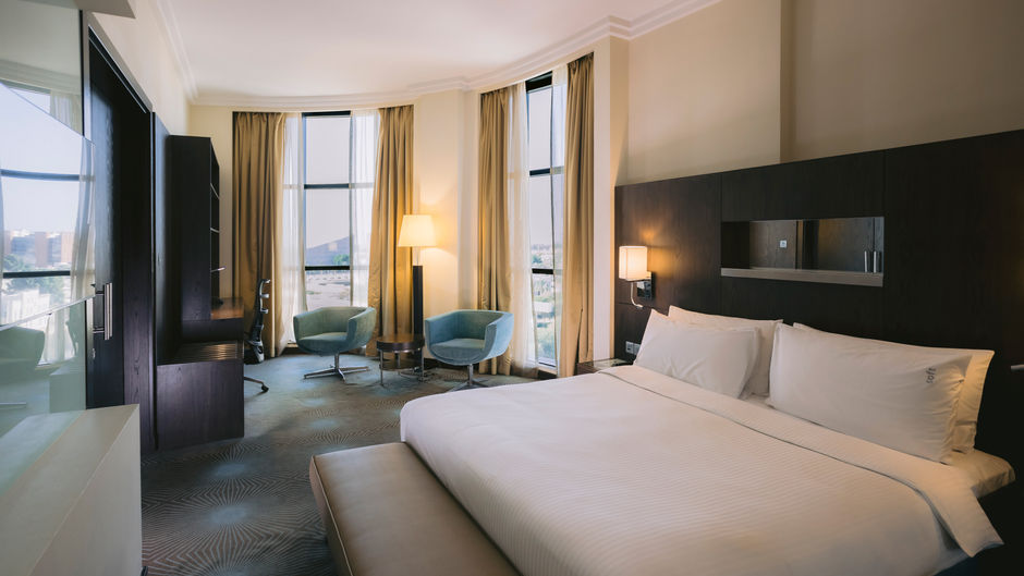 Holiday Inn Abu Dhabi Suite