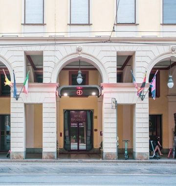 Diplomatic Hotel